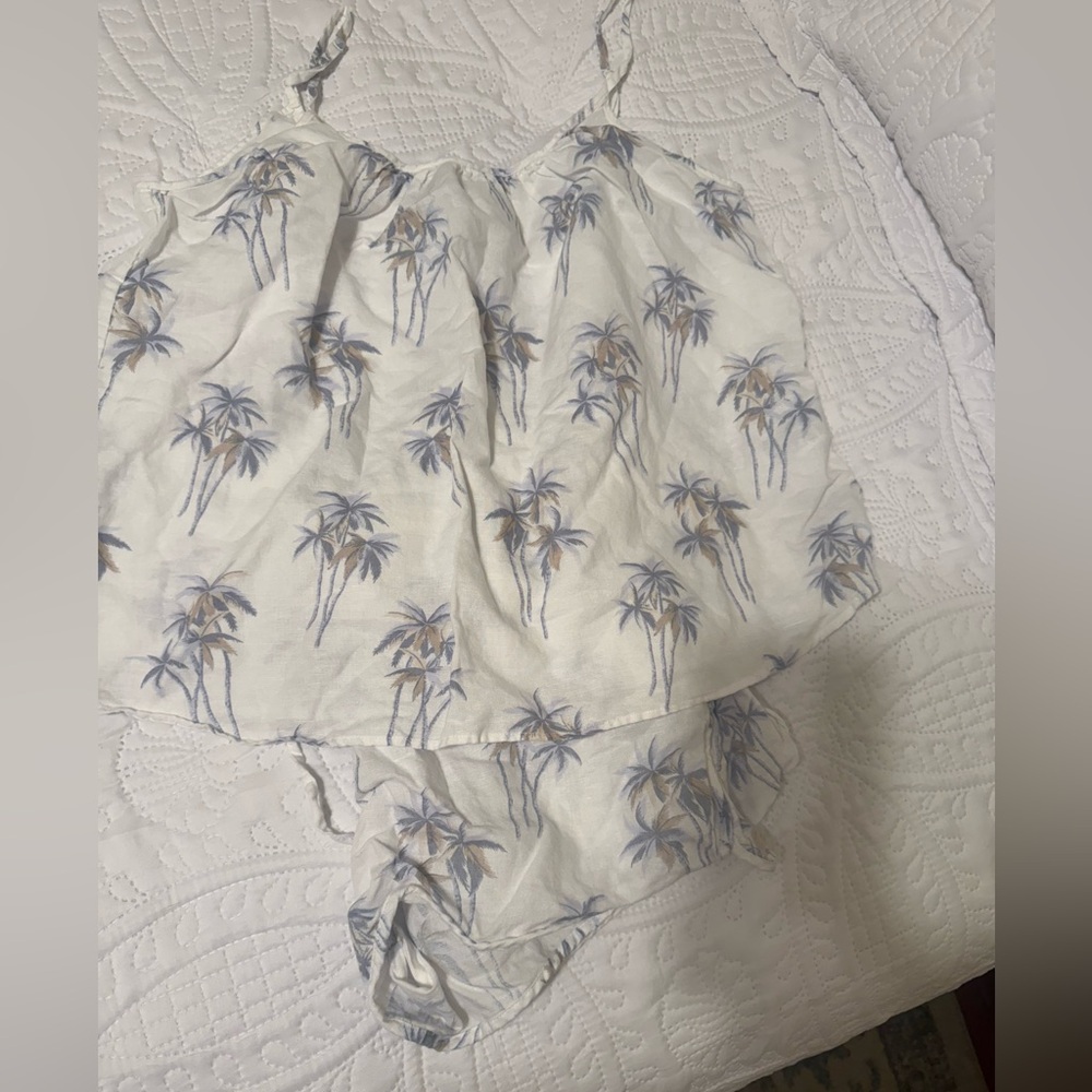 Banana Republic Cream and Blue lightweight pajamas